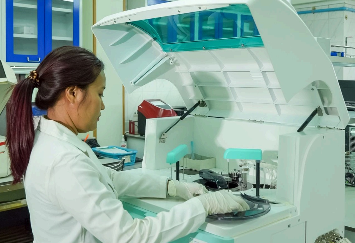 ADVANCED LABORATORY FACILITIES Image 1