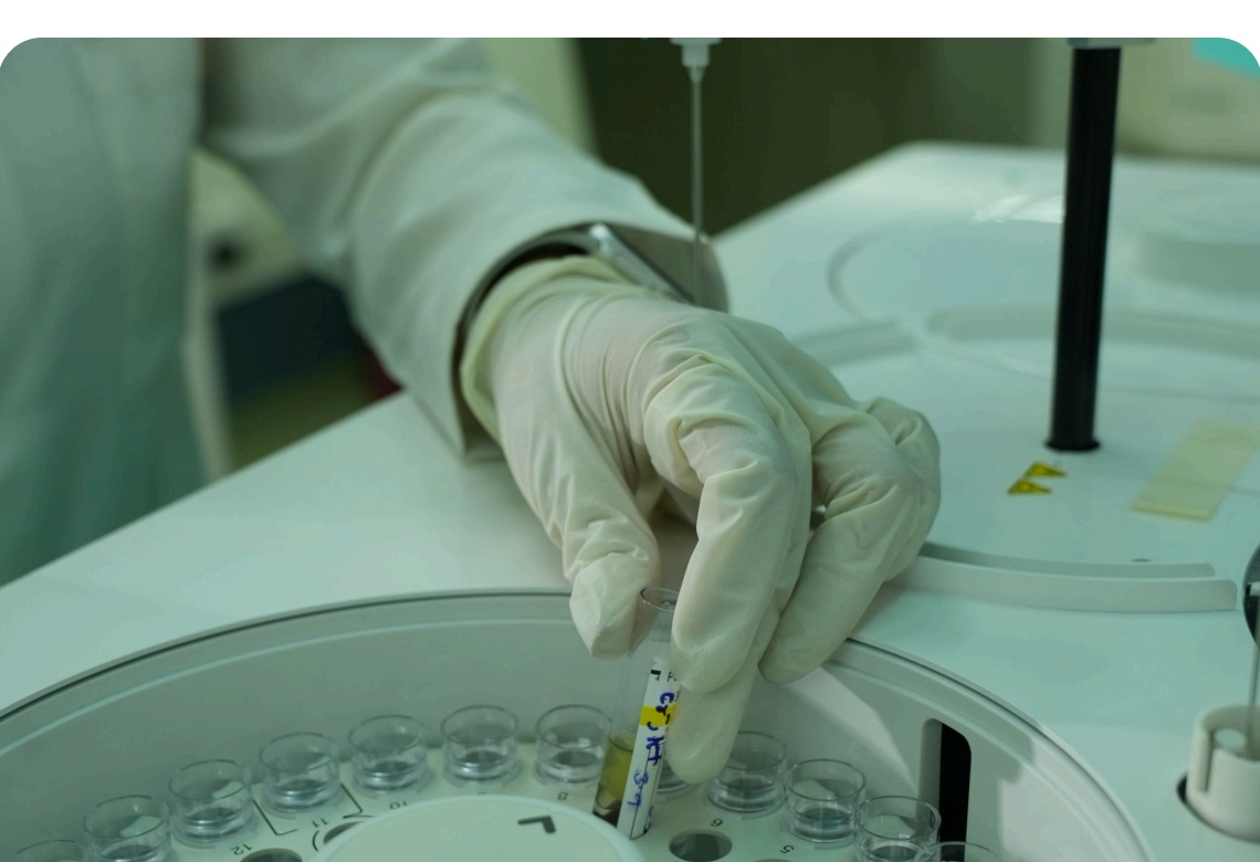 ADVANCED LABORATORY FACILITIES Image 3
