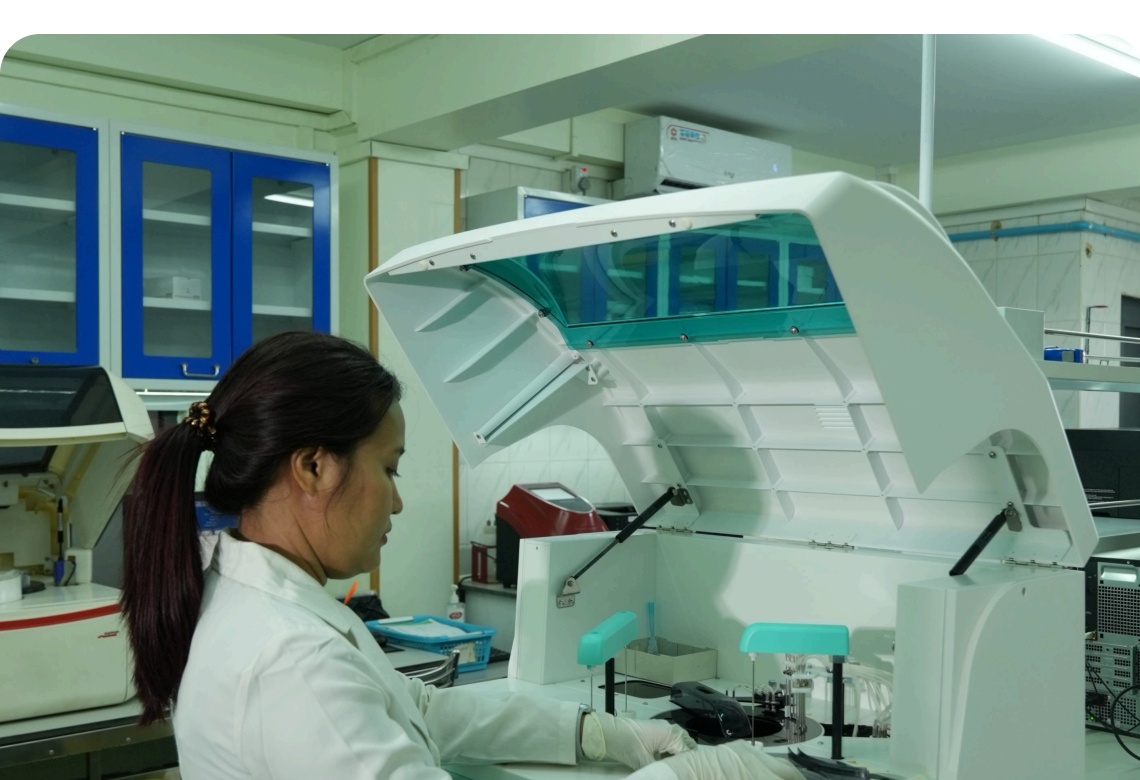 ADVANCED LABORATORY FACILITIES Image 4